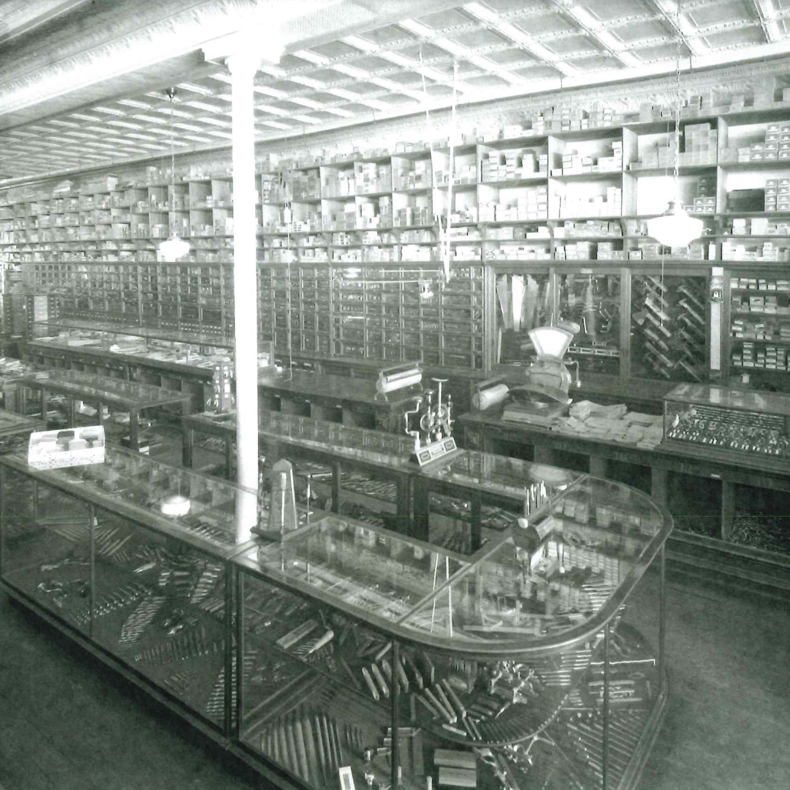 Henne Hardware interior 2